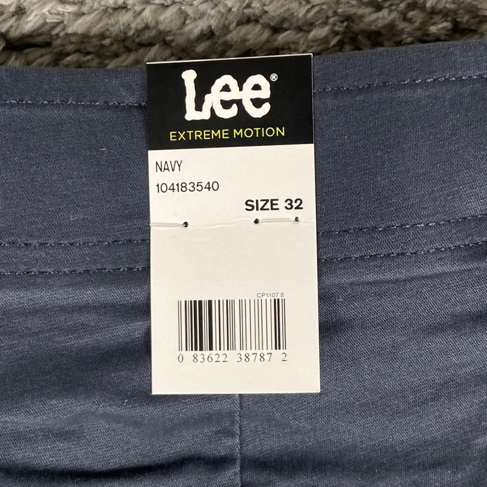 Lee Extreme Motion Shorts Mens 32 Navy Straight Fit Performance Stretch Work 10